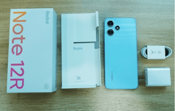 Trên tay Redmi Note 12R 5G: Smartphone đầu tiên sở hữu chip Snapdragon 4 Gen 2