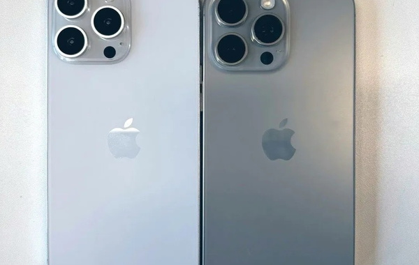 Đây là ảnh so sánh iPhone 16 Pro Max và iPhone 15 Pro Max