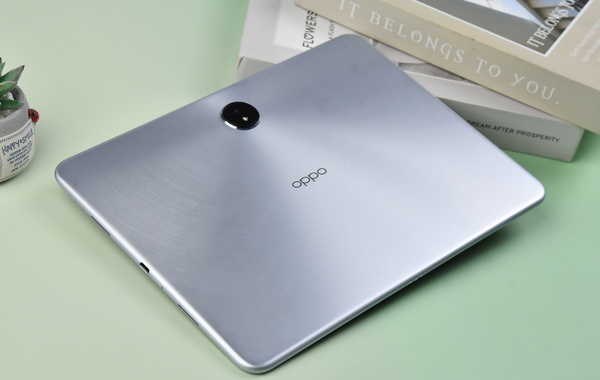 OPPO Pad 3 ra mắt: Máy tính bảng giá rẻ 7 triệu, màn hình 144Hz, chip Dimensity 8350, sạc nhanh vượt trội