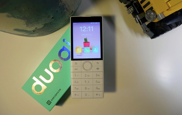 Chiếc điện thoại không camera của Xiaomi bất ngờ gây sốt tại Việt Nam