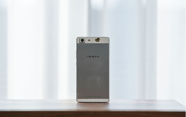 Galaxy S25 Edge và câu chuyện về những chiếc smartphone mỏng nhất