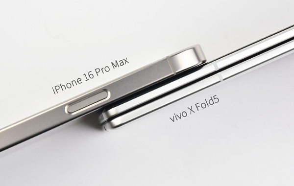 Vivo X Fold5: Thách thức iPhone 16 Pro Max với thiết kế đột phá