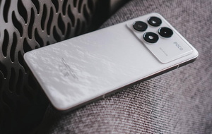 Bí mật đằng sau smartphone cao cấp vẫn dễ bị trầy xước