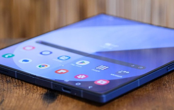 iPhone gập: Thiết kế bất ngờ và hướng đi mới của Apple