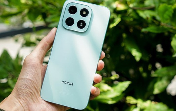 Honor X6c: Chiếc smartphone giá mềm với nút AI và pin siêu bền