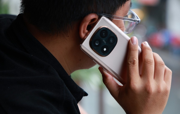Xiaomi và Redmi hé lộ công nghệ nhắn tin vệ tinh trên smartphone mới