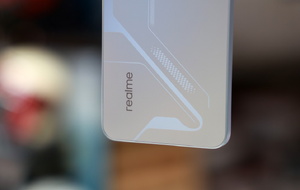 realme bất ngờ tiết lộ smartphone pin khủng vượt ngưỡng 10.000mAh