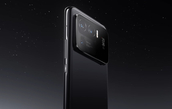 Xiaomi 16 Pro Max gây chú ý với màn hình đặc biệt trong cụm camera
