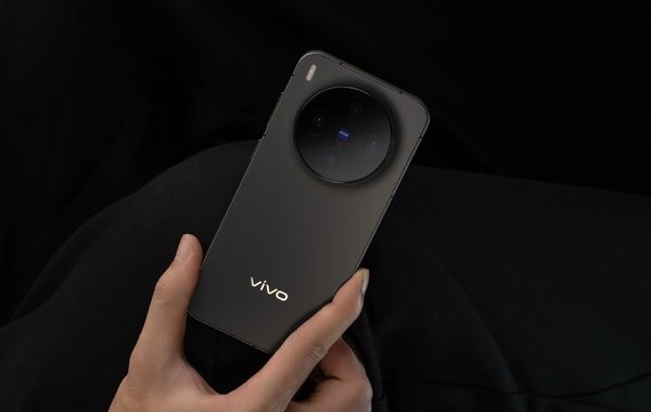 Bất ngờ với vivo X300 Series: Camera cực khủng và công nghệ tiên tiến