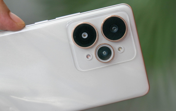 realme 15 Pro: Sự lựa chọn mới cho phân khúc cận cao cấp