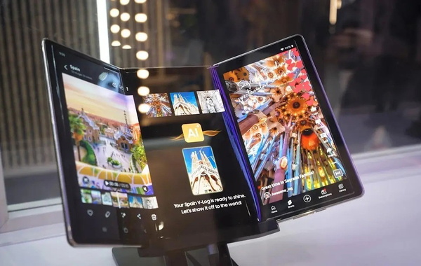 Galaxy Z TriFold nâng tầm công nghệ với khả năng zoom 100x