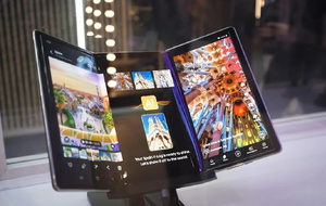 Galaxy Z TriFold nâng tầm công nghệ với khả năng zoom 100x