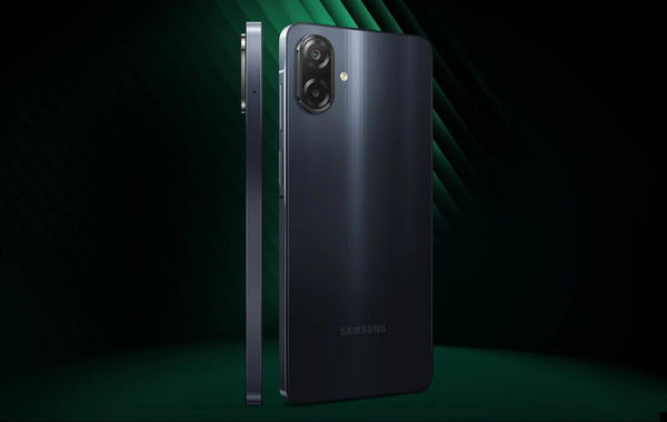 Điện thoại Samsung mới giá rẻ, nâng cấp phần mềm kéo dài 6 năm