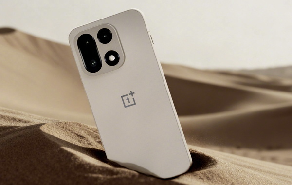 OnePlus 15 với pin siêu lớn và công nghệ sạc đột phá