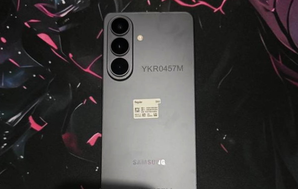 Galaxy S26 Plus bất ngờ xuất hiện trên mạng, giá chào bán gây sốc