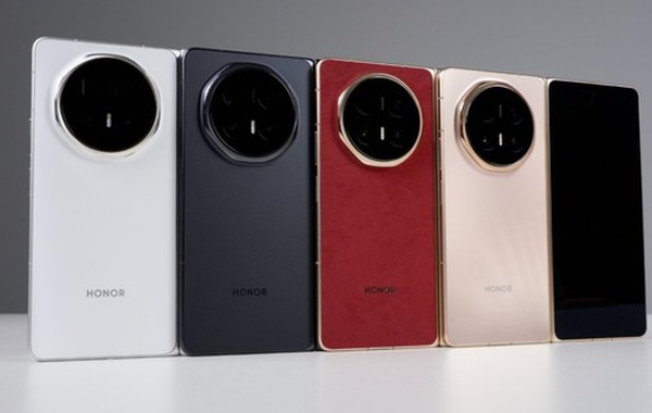 Smartphone gập Honor Magic V6 đột phá với khả năng chống nước vượt trội