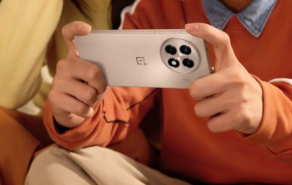 OnePlus Ace 6 Ultra: Sự xuất hiện của đối thủ đáng gờm trong làng smartphone