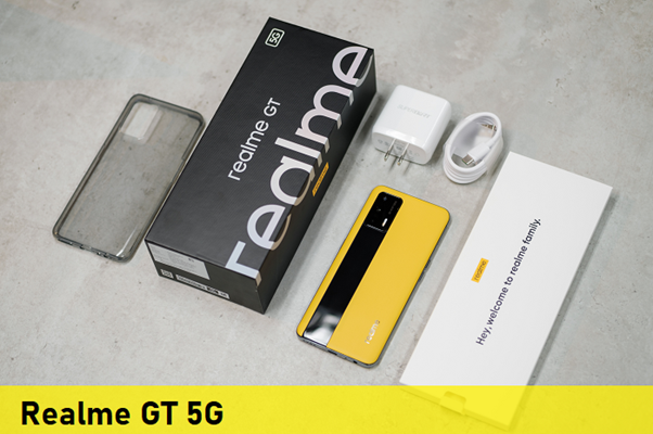 Realme GT 5G đầy đủ phụ kiện đi kèm.